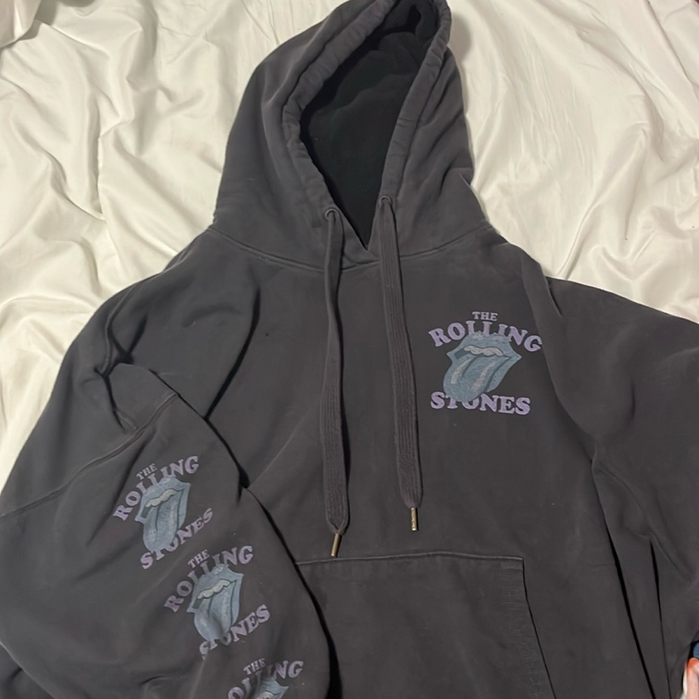 woman’s medium american eagle hoodie
